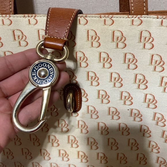Dooney and Bourke ivory canvas tote shoulder bag signature DB bag purse vintage - Picture 9 of 12